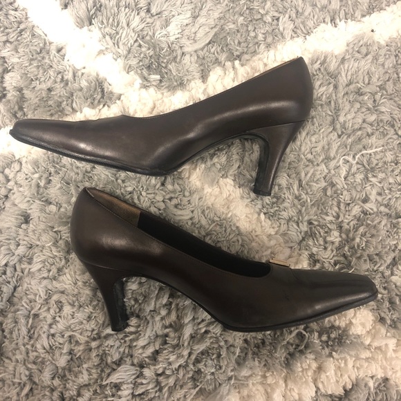 Vintage Salvatore Ferragamo Heels/pumps - Picture 2 of 6